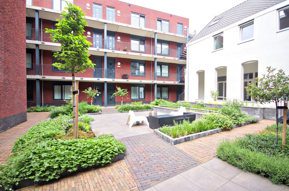 Beekstraat 77 10