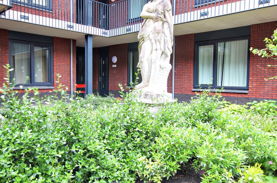 Beekstraat 77 10