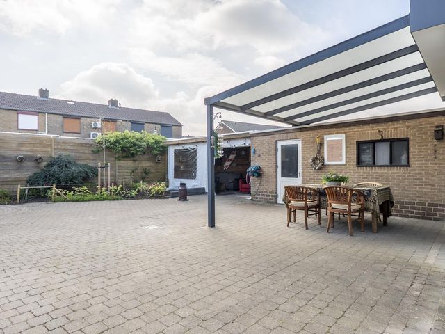 Doctor Poelsstraat 16, Urmond