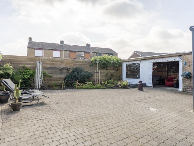 Doctor Poelsstraat 16, Urmond