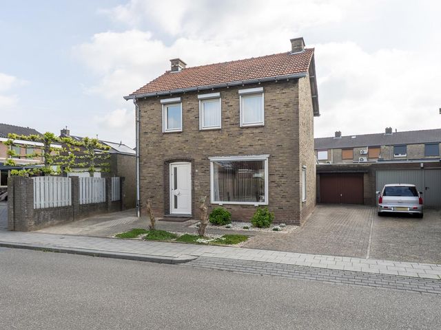 Doctor Poelsstraat 16, Urmond