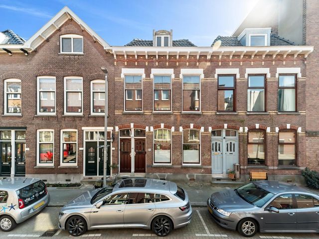 Zestienhovenstraat 48A, Rotterdam