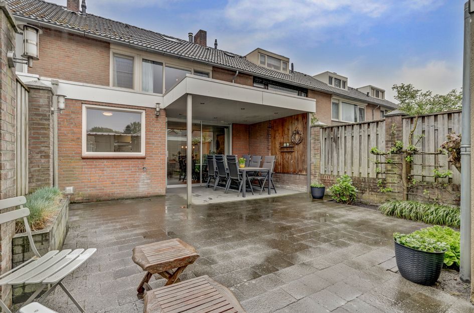 Mollenstraat 24