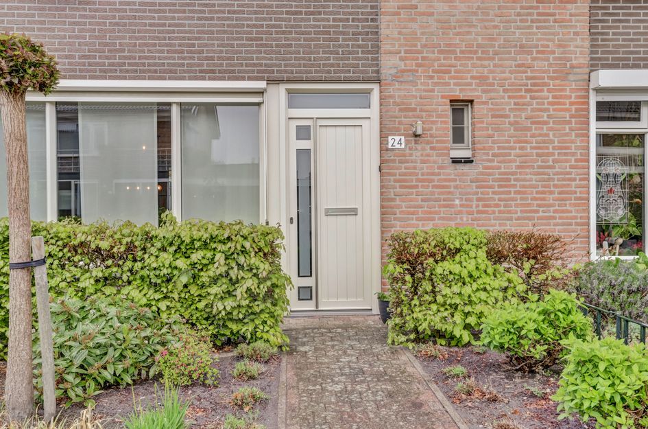Mollenstraat 24
