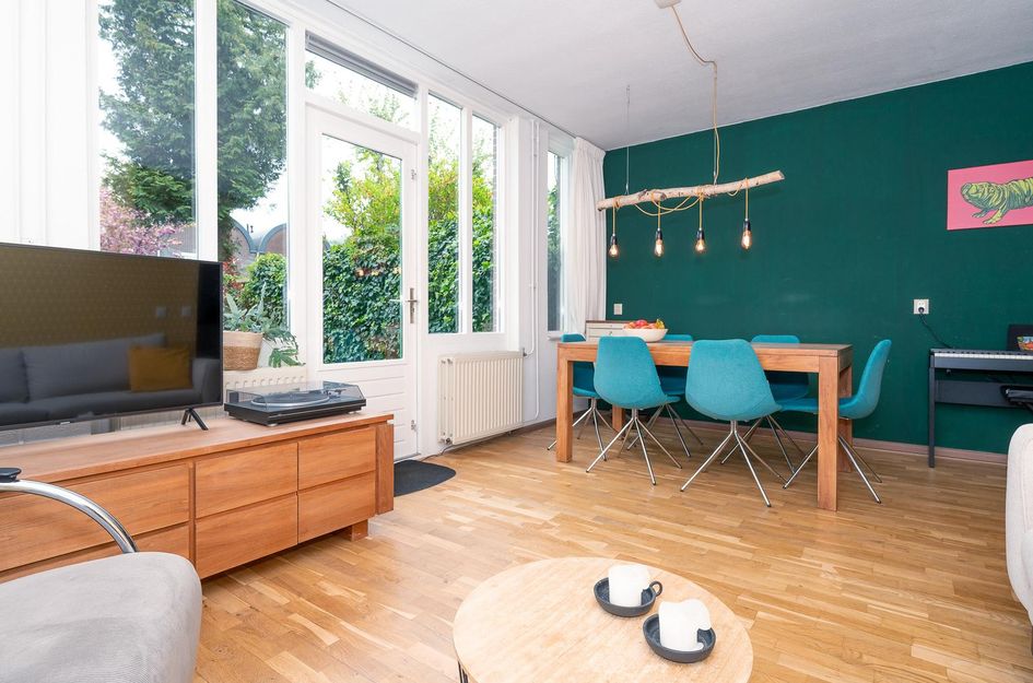 Warmoesstraat 48