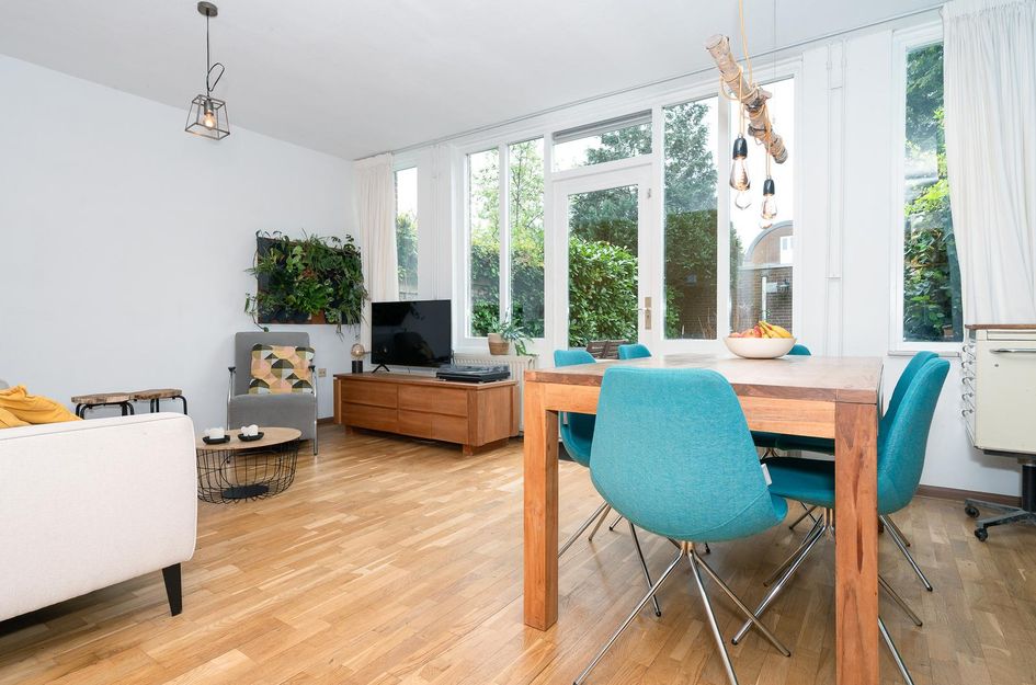 Warmoesstraat 48