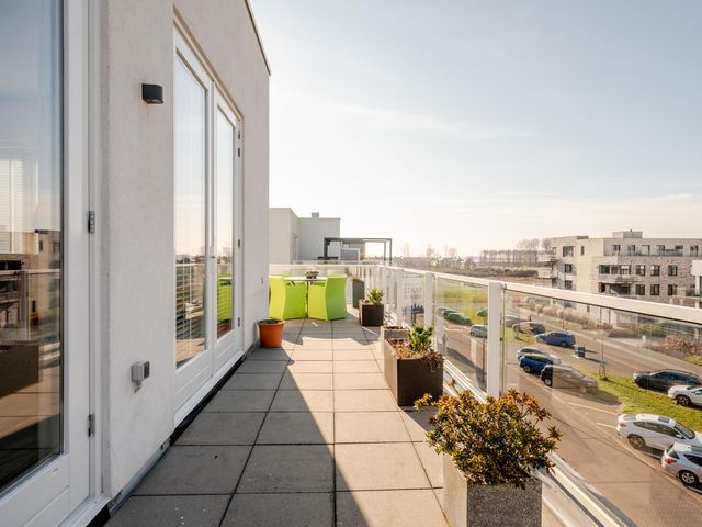 Beneluxlaan 897, Almere