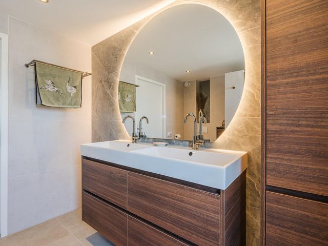 Schouw 12, Grootebroek