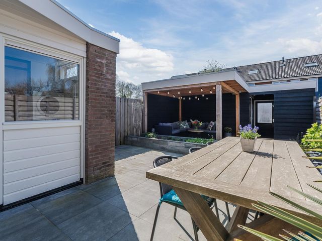 Schouw 12, Grootebroek