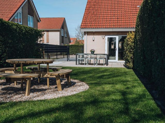 Noordzeepark-Mosselbank 81, Ouddorp