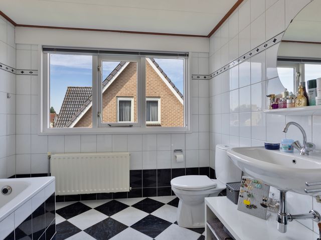 Montgomerysingel 20, Kloosterzande