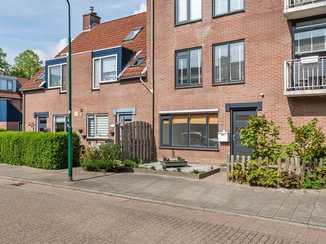 Oudeveen 35, Veenendaal