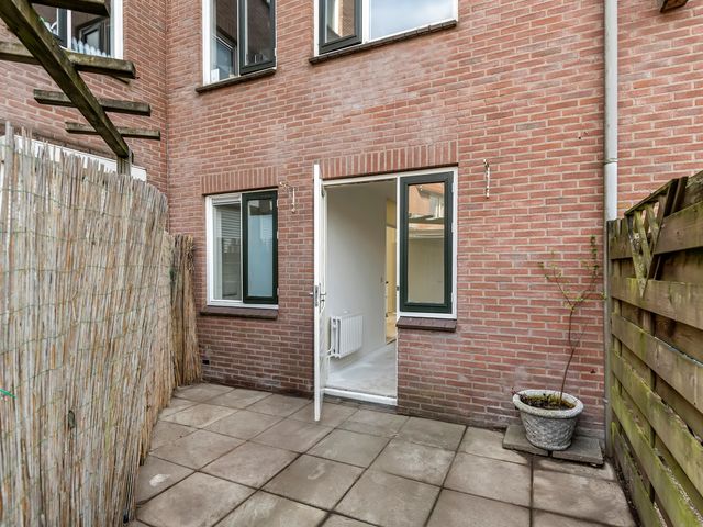 Oudeveen 35, Veenendaal