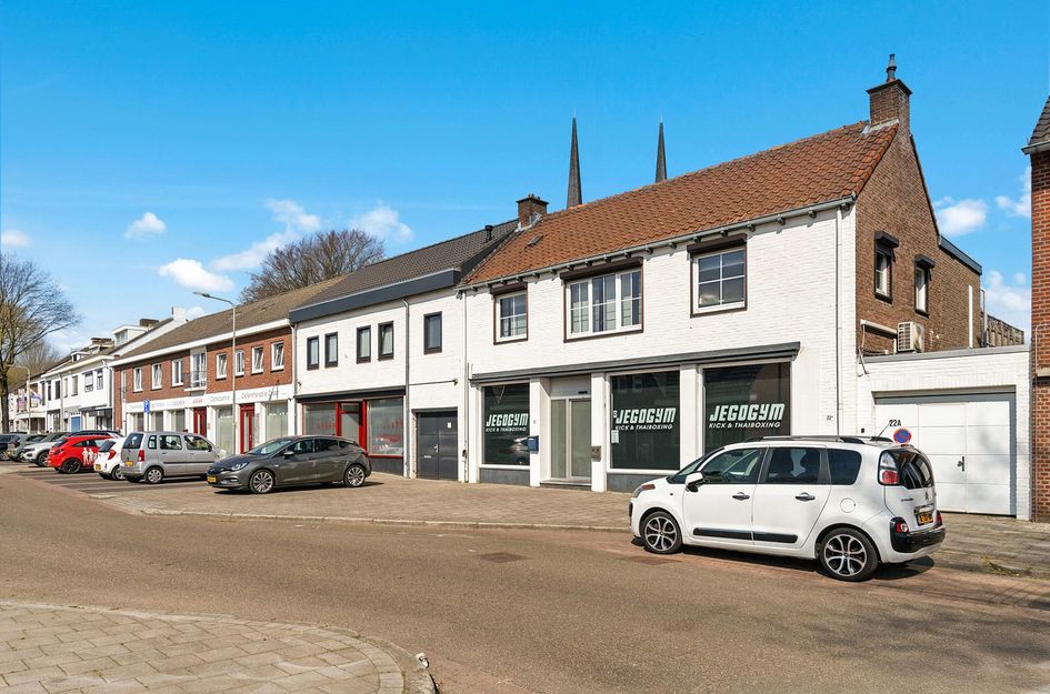 Veestraat 22