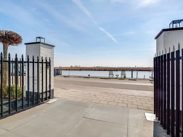 Leimuiderdijk 356, Leimuiderbrug