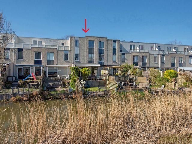 Marineblauw 95, Zoetermeer