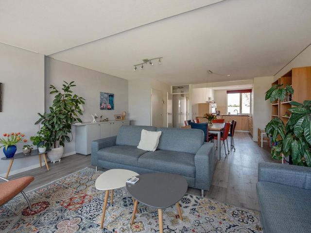 Marineblauw 95, Zoetermeer