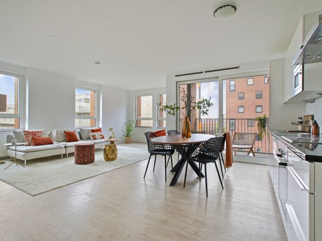 Eva Besnyöstraat 67, Amsterdam