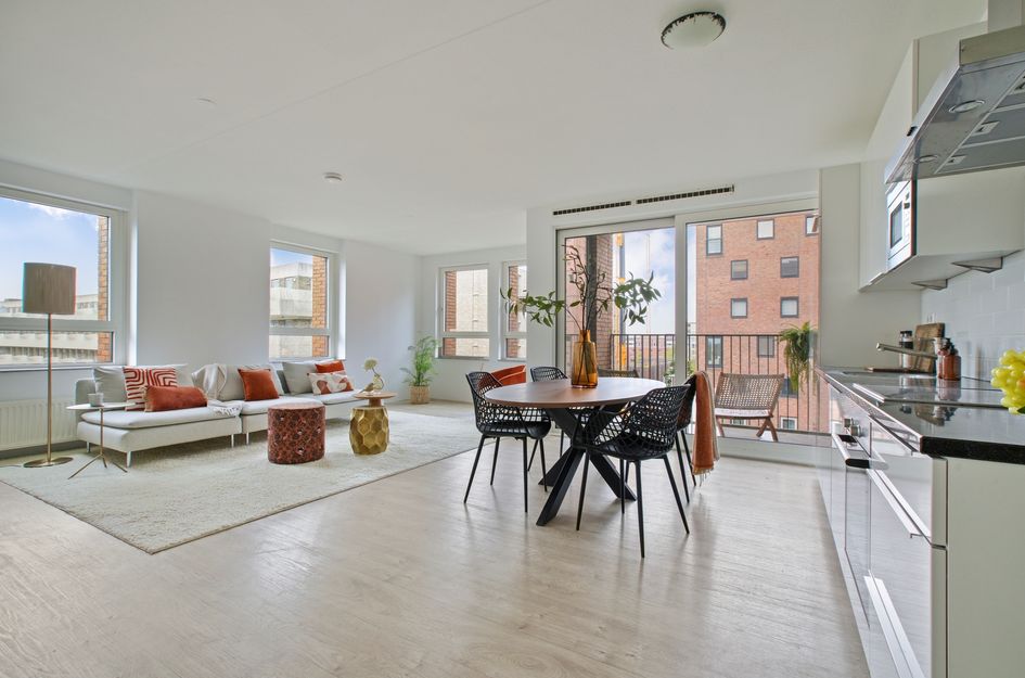 Eva Besnyöstraat 67