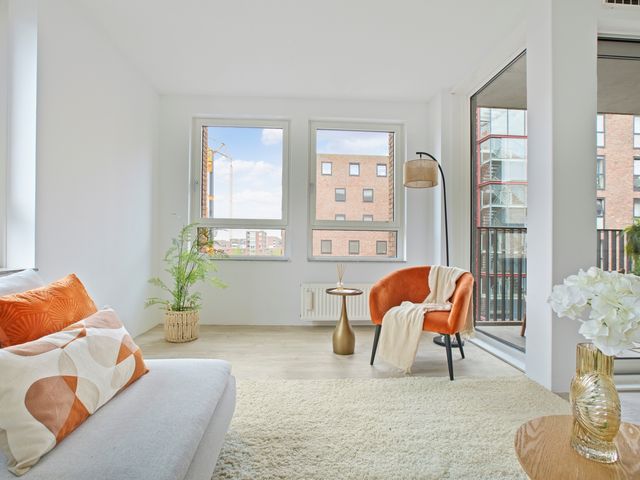 Eva Besnyöstraat 67, Amsterdam