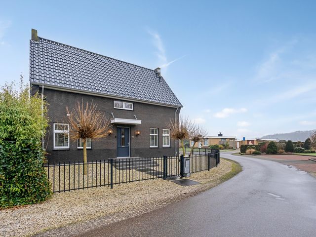 Nellenweg 11, Venlo