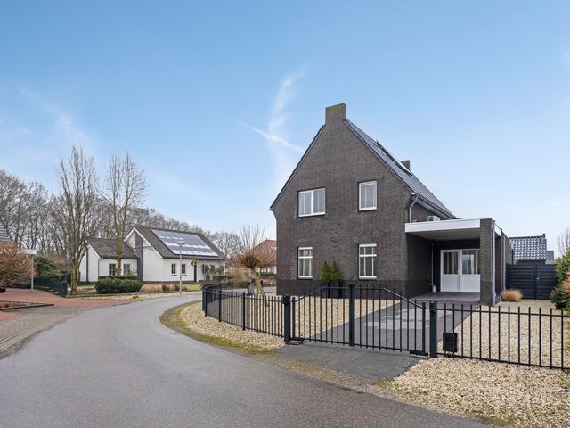 Nellenweg 11, Venlo