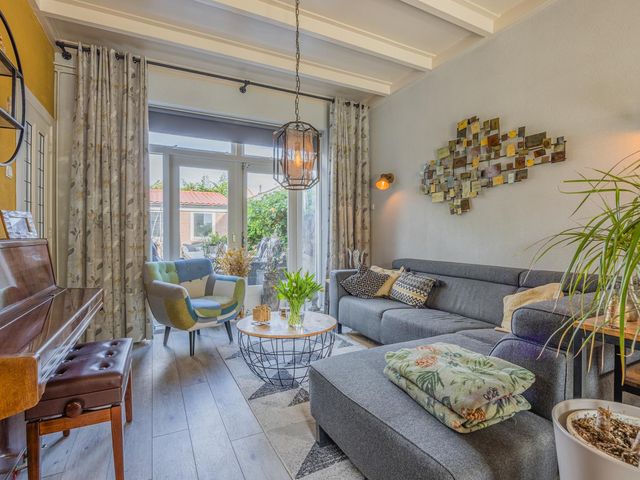 Emmastraat 11, Oud-Beijerland