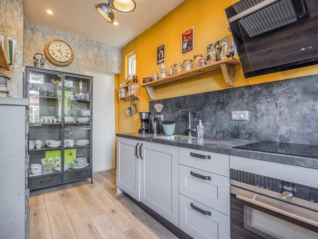 Emmastraat 11, Oud-Beijerland