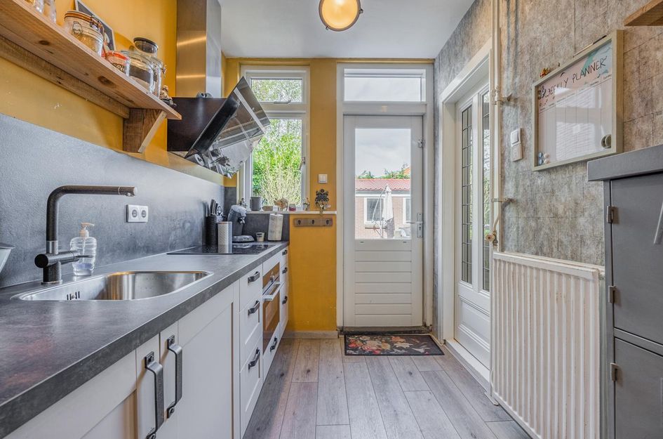 Emmastraat 11