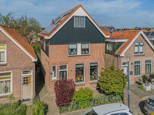Emmastraat 11, Oud-Beijerland