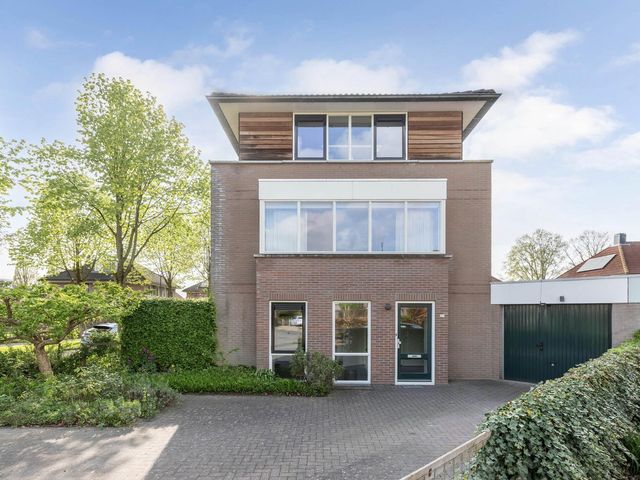 Kastanjelaan 27, Heerenveen