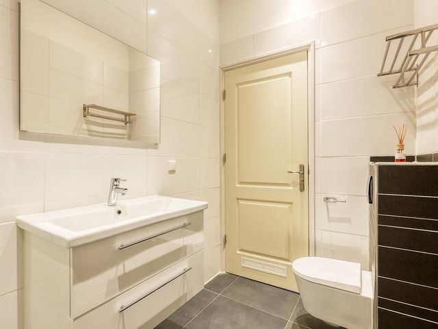 Helmersstraat 20, 's-Gravenhage