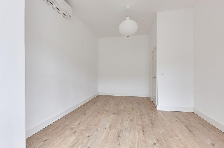 Helmersstraat 20