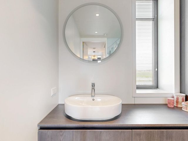 Calla 53, Voorhout