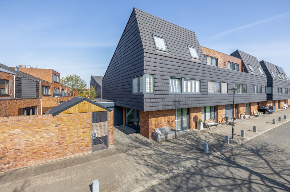 Tirionstraat 1