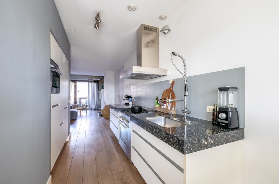 Tirionstraat 1
