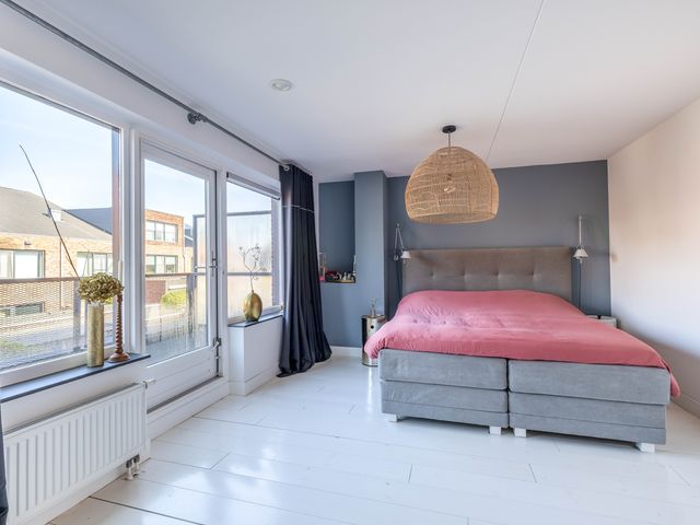 Tirionstraat 1, Zevenhuizen