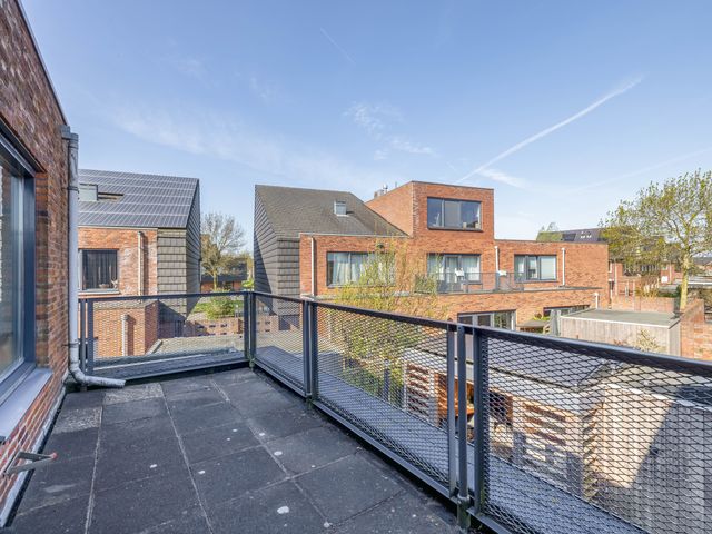 Tirionstraat 1, Zevenhuizen