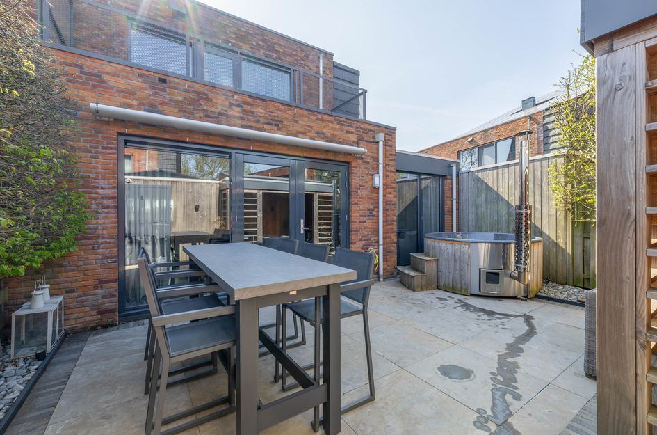 Tirionstraat 1
