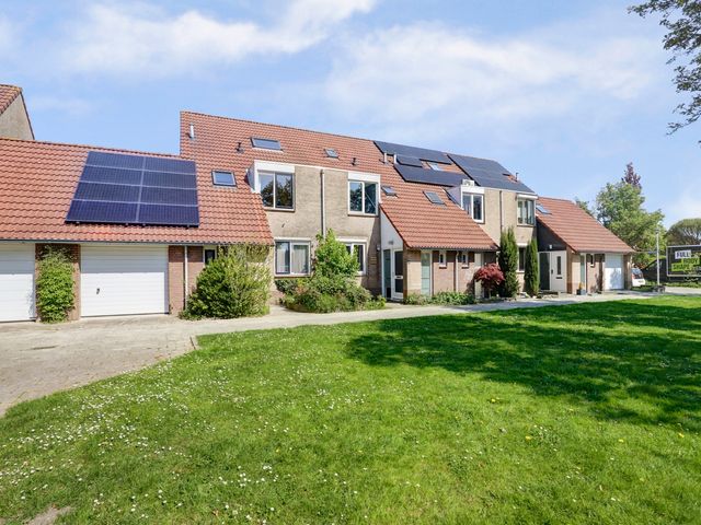 't Hoogt 37, Strijen