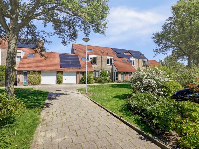 't Hoogt 37, Strijen