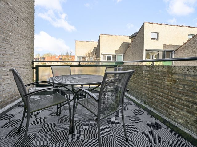 Bloemgaarde 53, Castricum