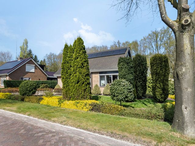 Korhoenlaan 30, Weiteveen