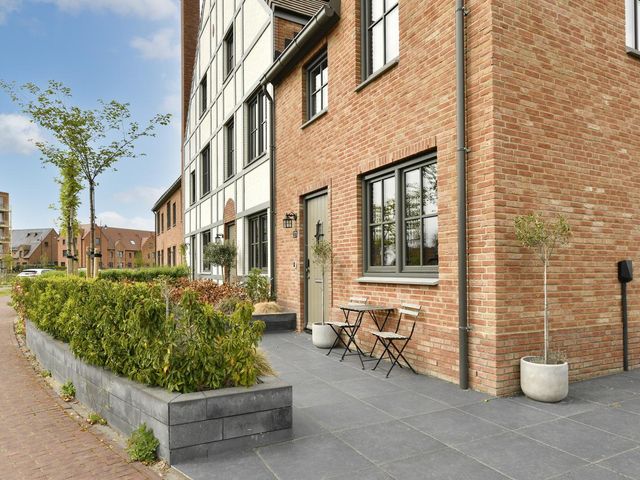Laan van Tudor 271, Hoofddorp