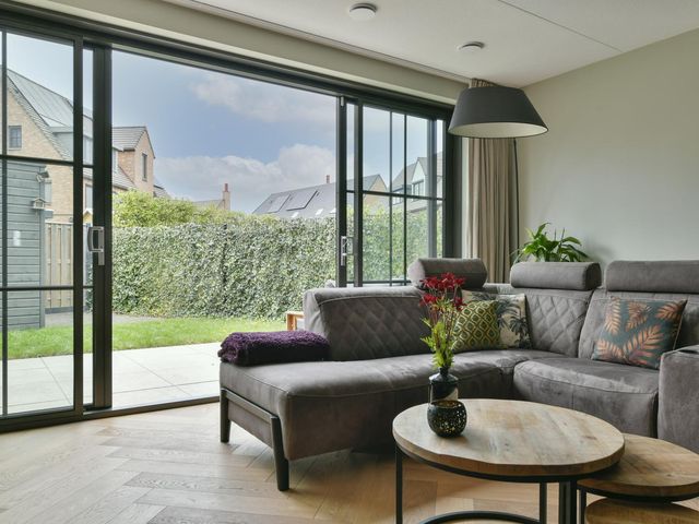 Laan van Tudor 271, Hoofddorp