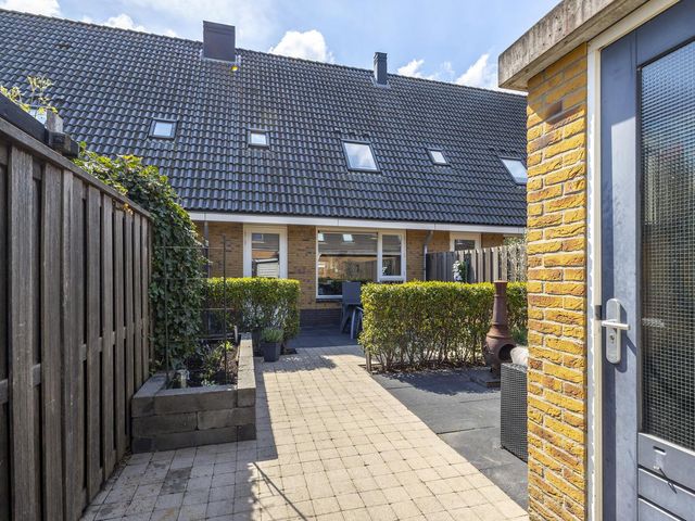 Menuet 12, Sliedrecht