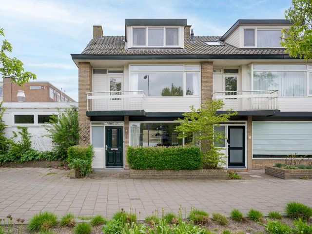 Prinses Marijkelaan 1, Voorschoten