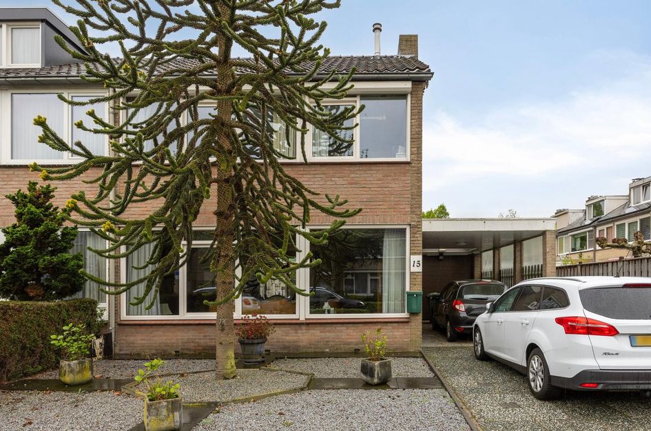 Michiel de Ruijterstraat 15