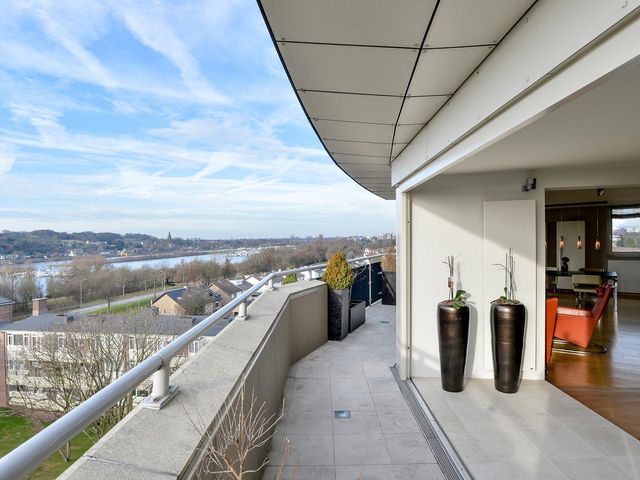 Salviabeemd 39H, Maastricht