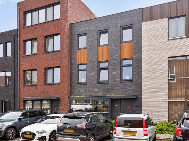 Rozenbottelstraat 13, Veenendaal